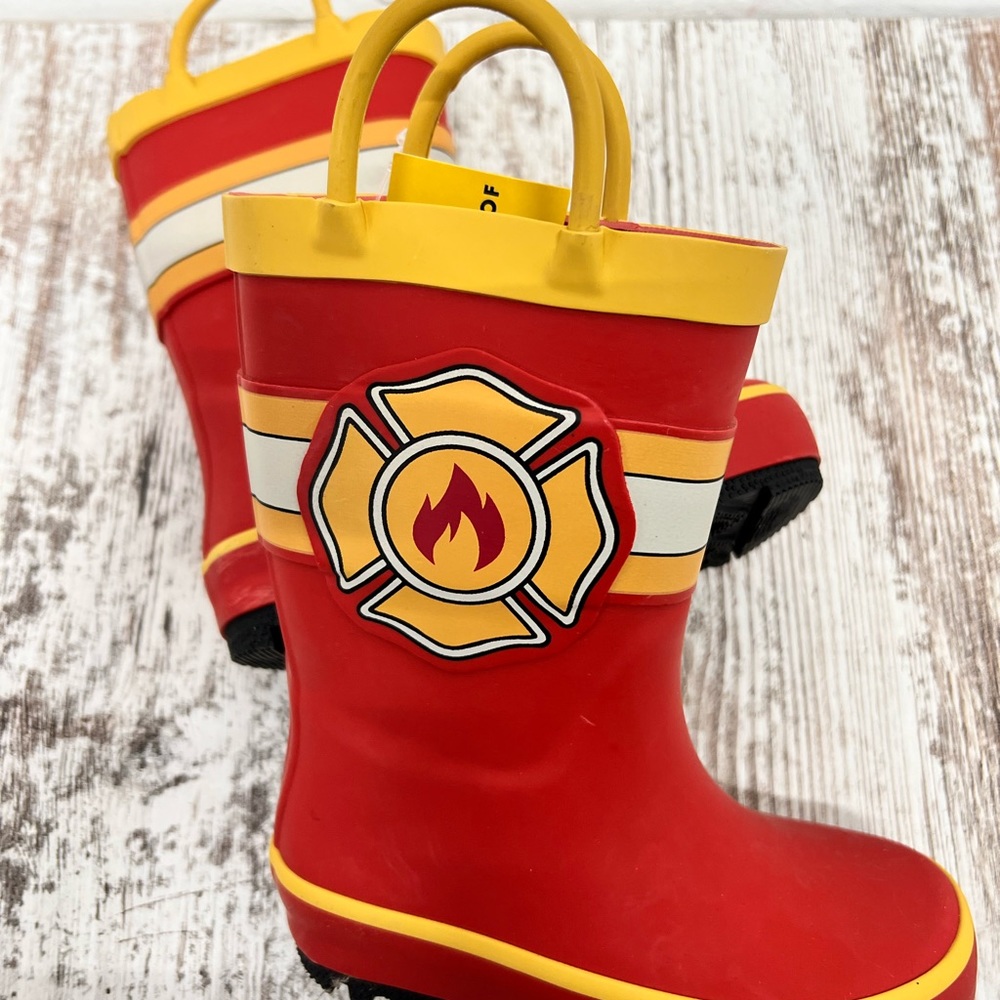 Cat & Jack Kids Waterproof Fireman Rain Boots - Picture 5 of 8